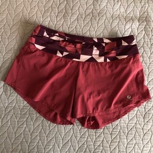 Oiselle Roga Shorts